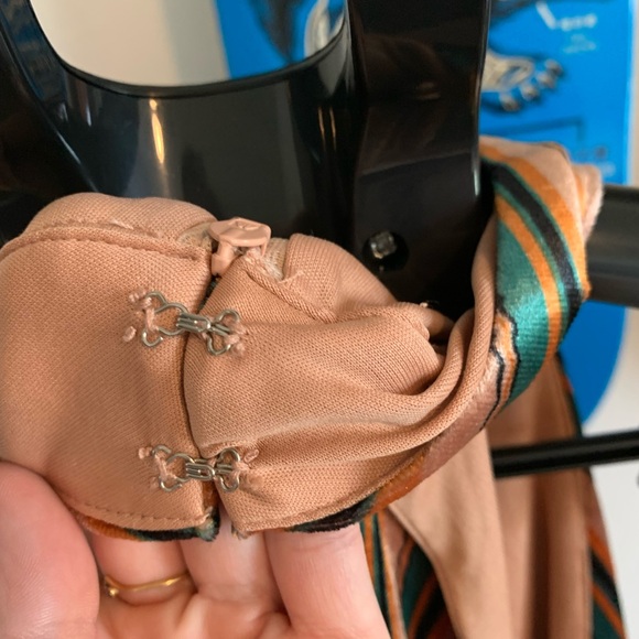 Endless Rose Multi colored striped High-neck dress.Velvet. Size: Small. Adorable - Picture 7 of 8